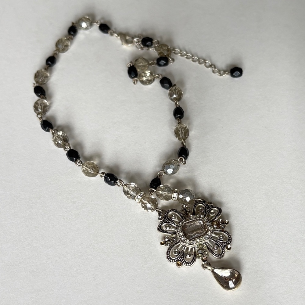 Vintage Avon Silver-Plated Filigree Crystal Statement Necklace – Marked AVON SP
